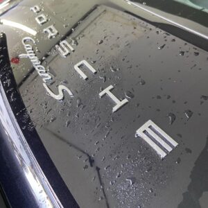 Zabezpieczanie lakieru samochodów