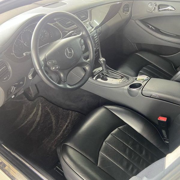 Pranie tapicerki samochodowej - Warszawa